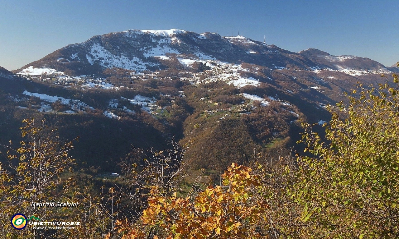 45 Il Linzone, dalla Roncola a Costa Valle Imagna....JPG